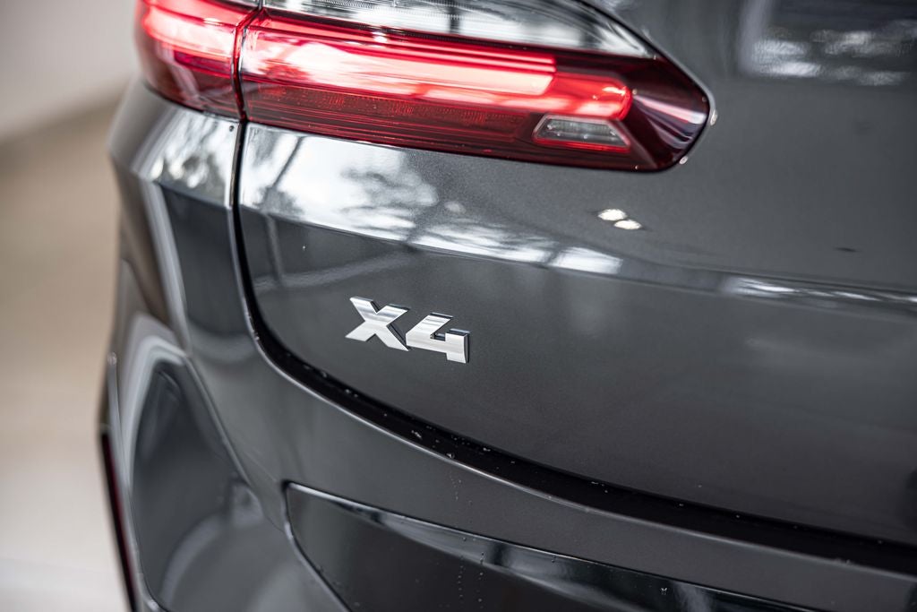 2023 BMW X4 M40i