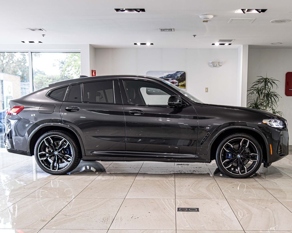 2023 BMW X4 M40i