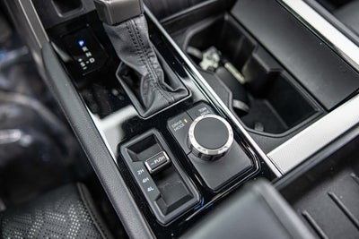 2024 Toyota Sequoia Platinum