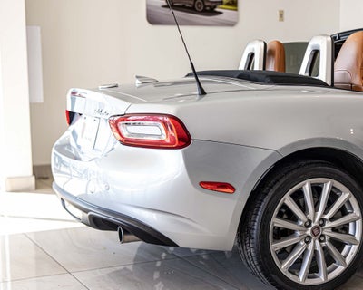 2018 FIAT 124 Spider Lusso