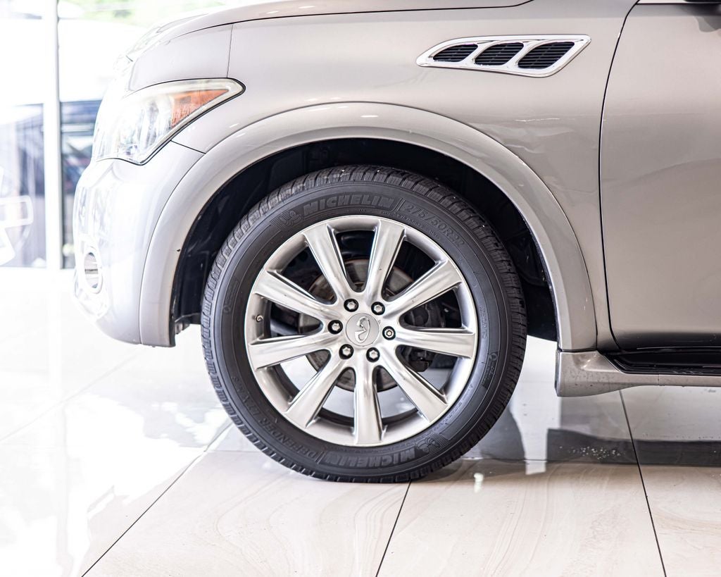 2012 INFINITI QX56 Base