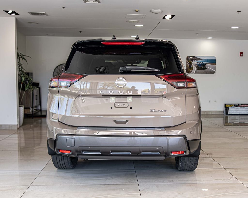 2025 Nissan Rogue SL