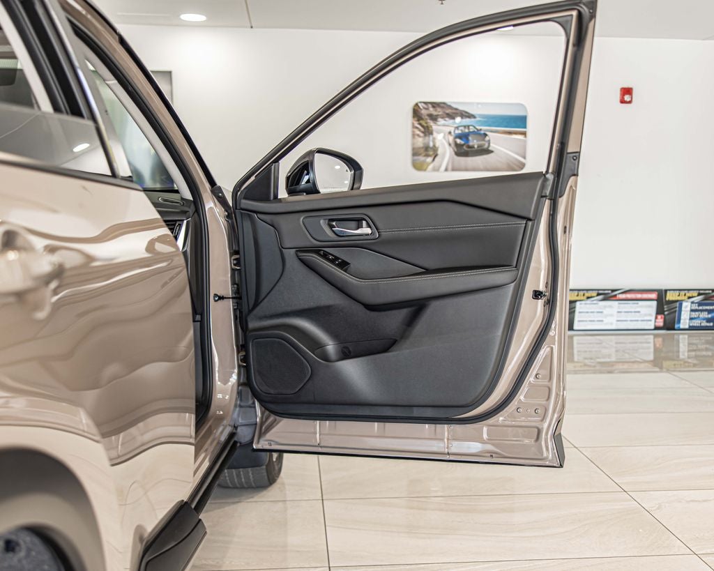 2025 Nissan Rogue SL