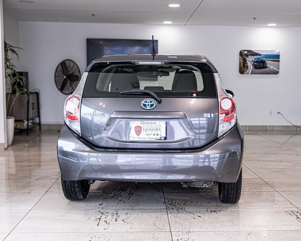 2014 Toyota Prius c Two