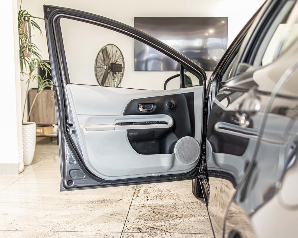 2014 Toyota Prius c Two