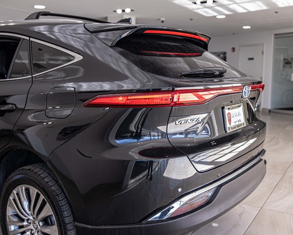 2022 Toyota Venza XLE