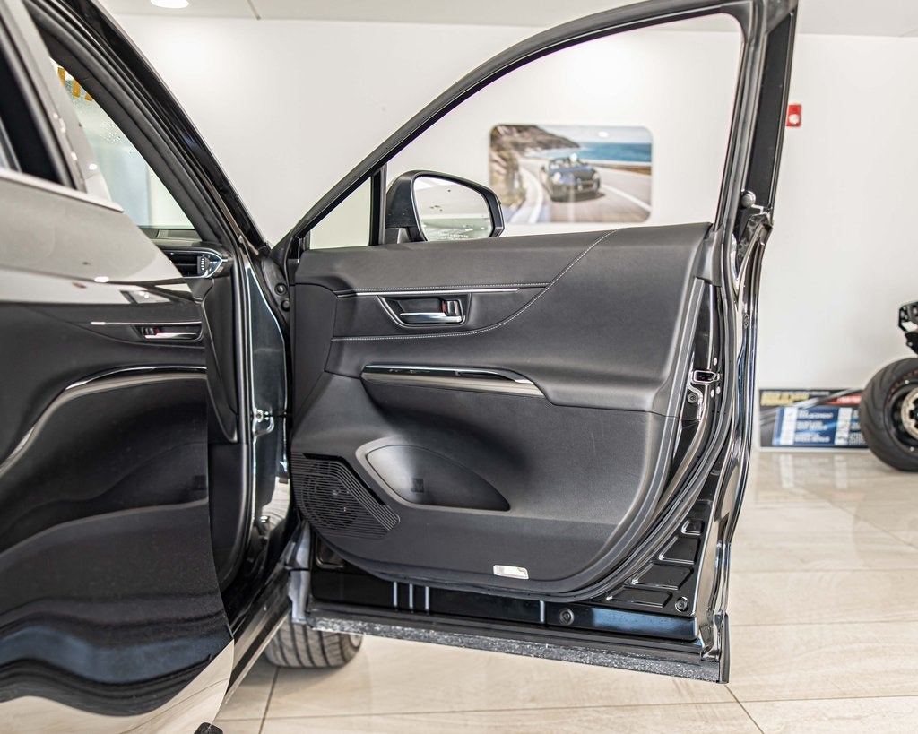 2022 Toyota Venza XLE