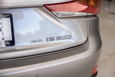 2017 Lexus IS 300