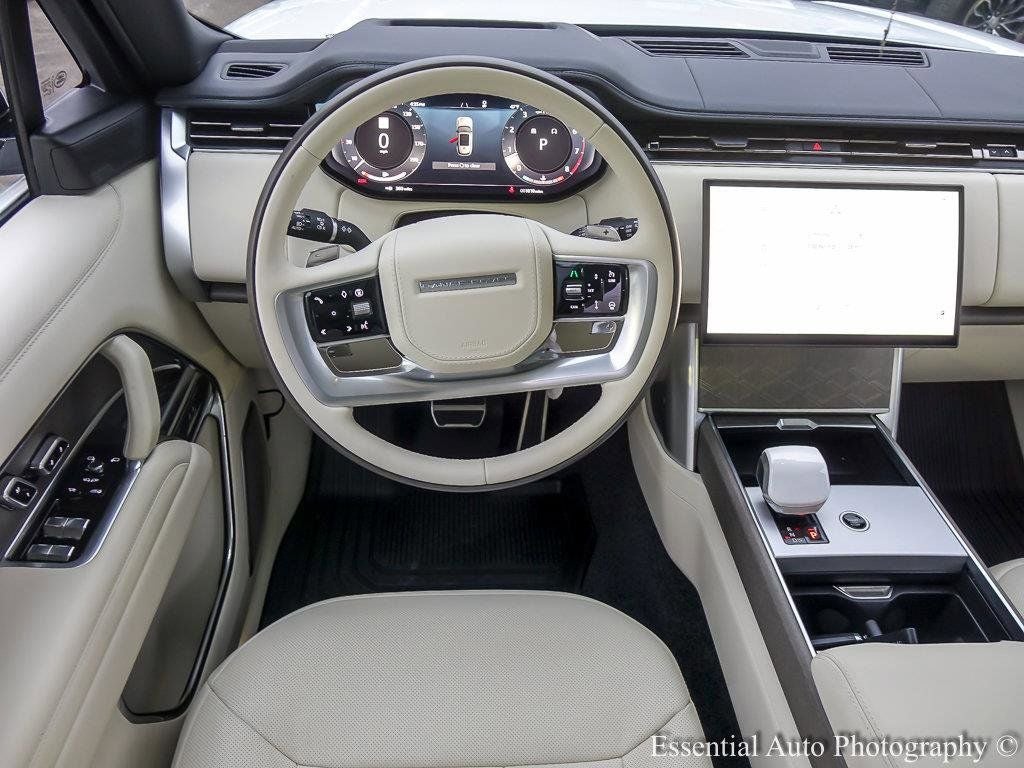 2025 Land Rover Range Rover SV LWB