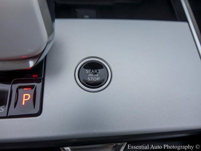 2025 Land Rover Range Rover SV LWB