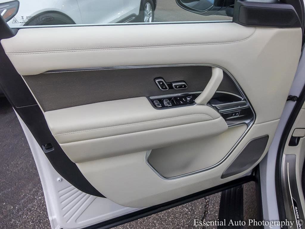 2025 Land Rover Range Rover SV LWB