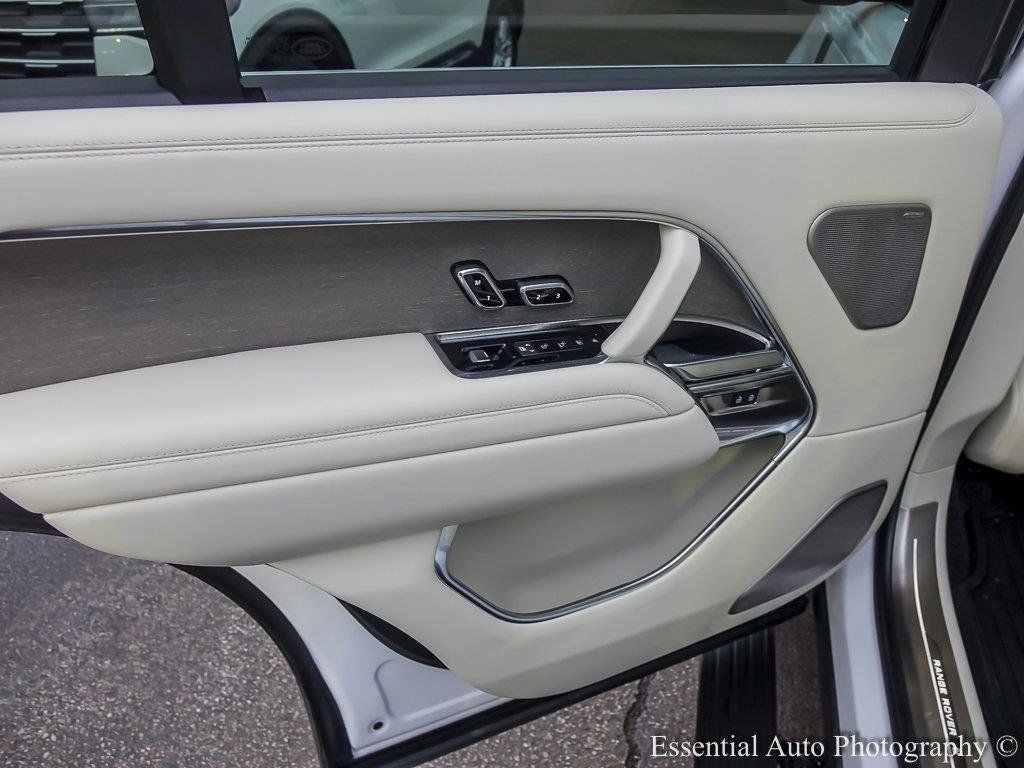 2025 Land Rover Range Rover SV LWB