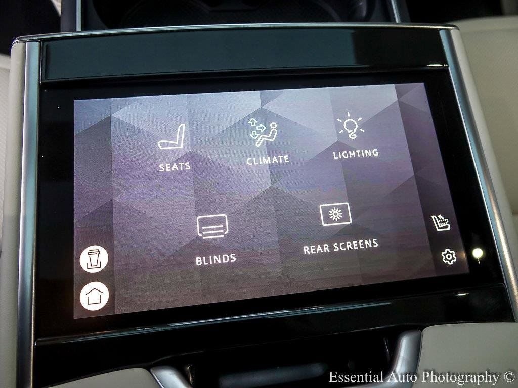 2025 Land Rover Range Rover SV LWB