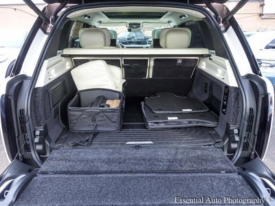 2025 Land Rover Range Rover SV LWB