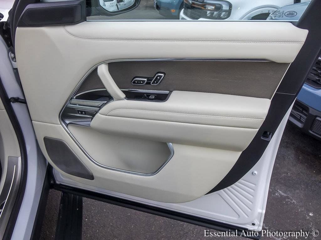 2025 Land Rover Range Rover SV LWB