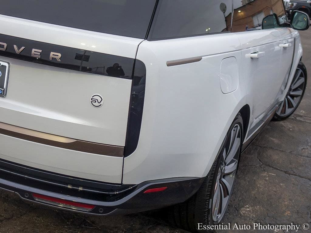 2025 Land Rover Range Rover SV LWB