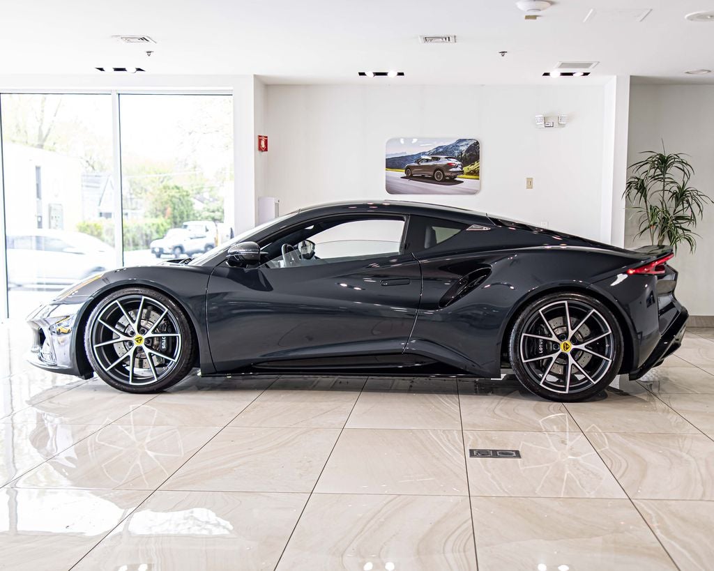 2024 Lotus Emira V6