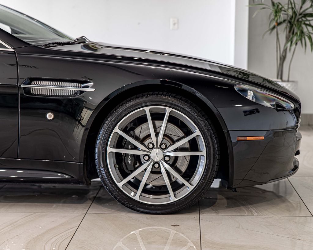 2010 Aston Martin V8 Vantage Base