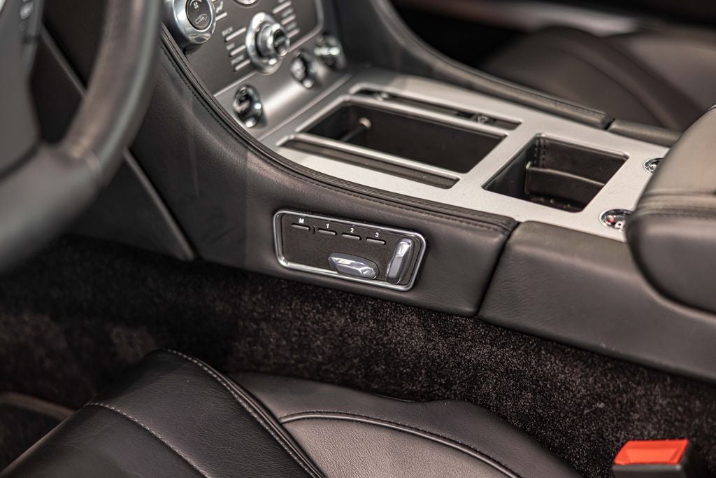 2013 Aston Martin DB9 Base