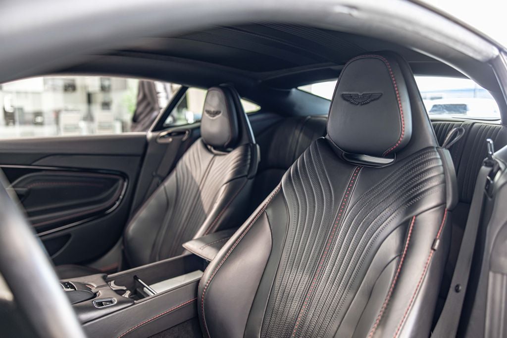 2018 Aston Martin DB11 Base V12