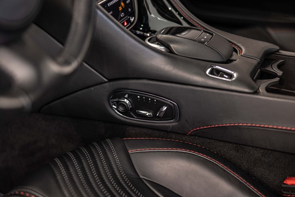 2018 Aston Martin DB11 Base V12