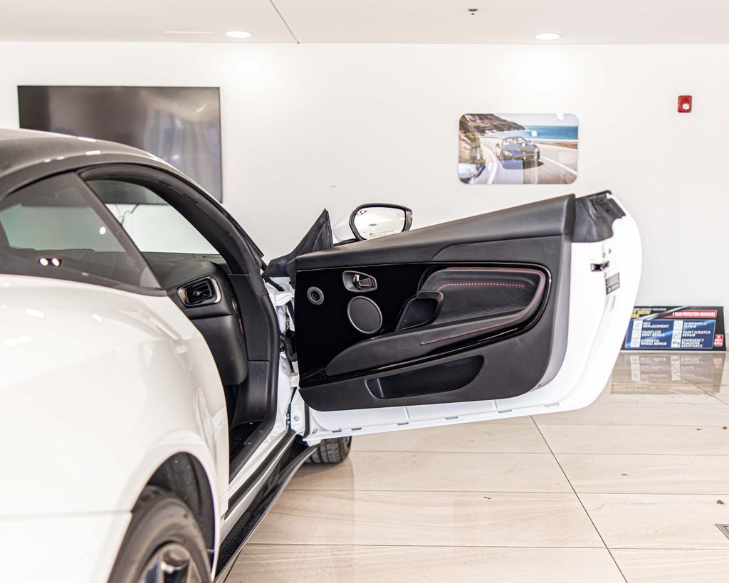 2018 Aston Martin DB11 Base V12