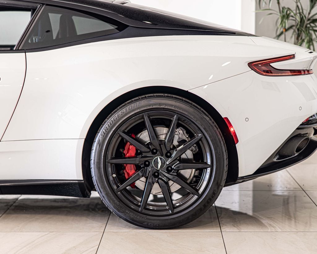 2018 Aston Martin DB11 Base V12