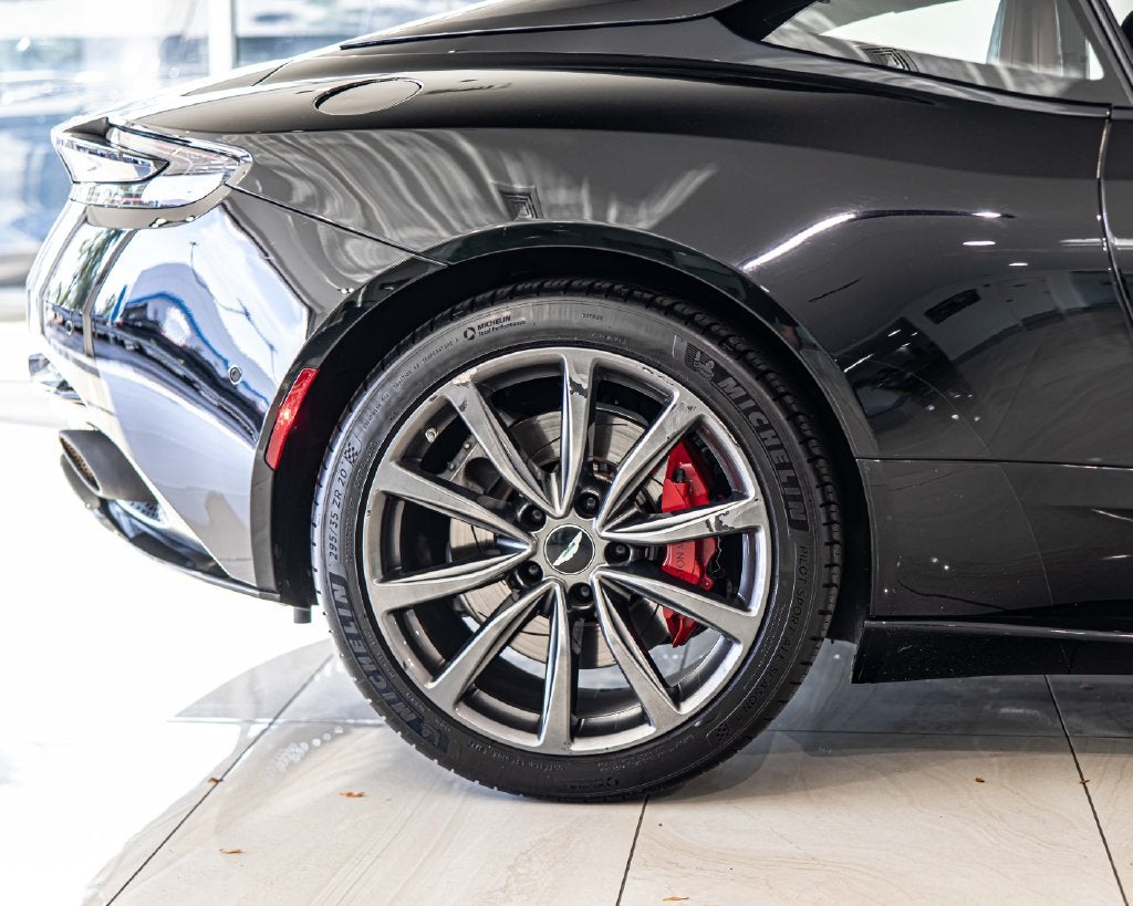 2018 Aston Martin DB11 Base