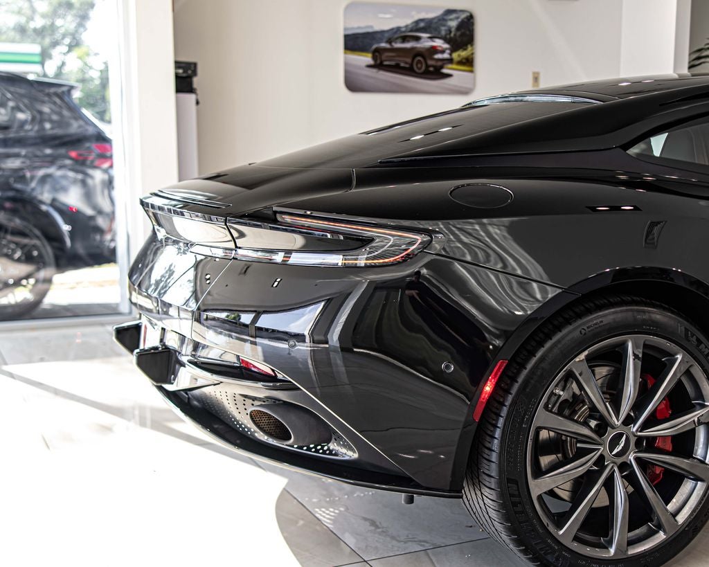 2018 Aston Martin DB11 Base
