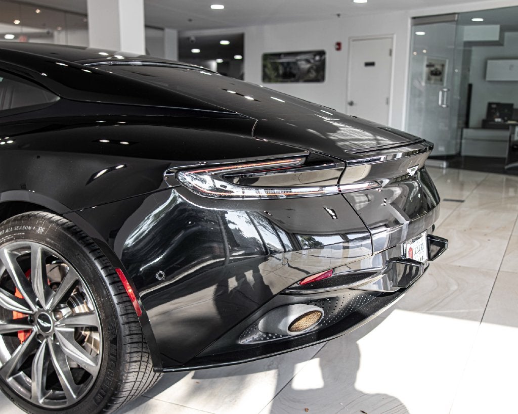 2018 Aston Martin DB11 Base