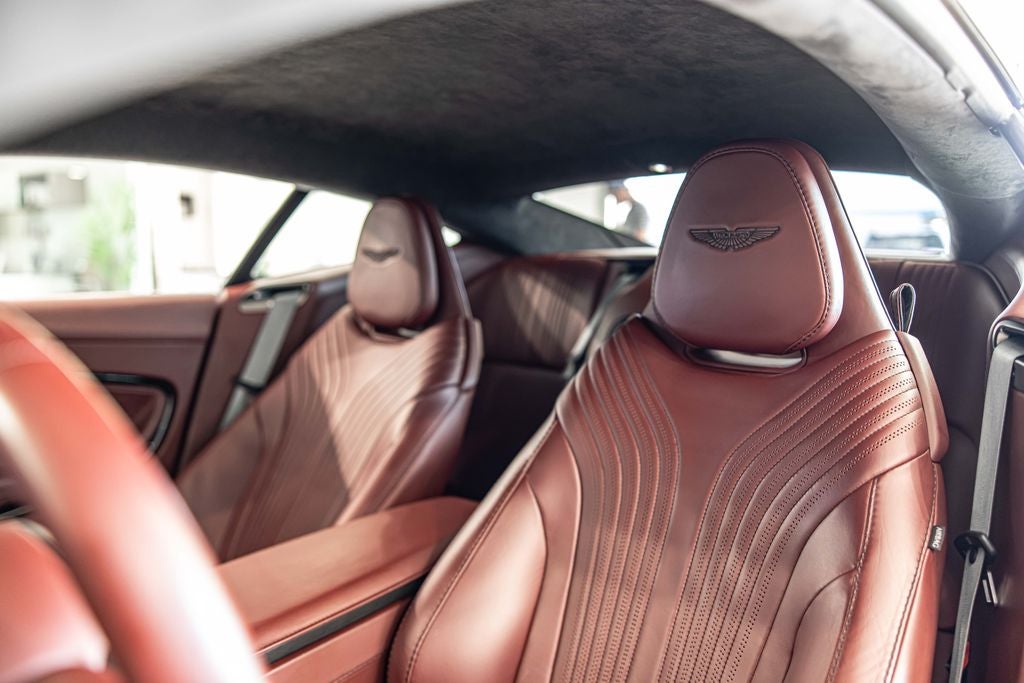 2018 Aston Martin DB11 Base