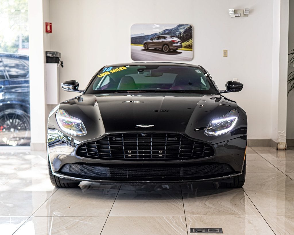 2018 Aston Martin DB11 Base