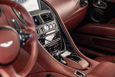 2018 Aston Martin DB11 Base