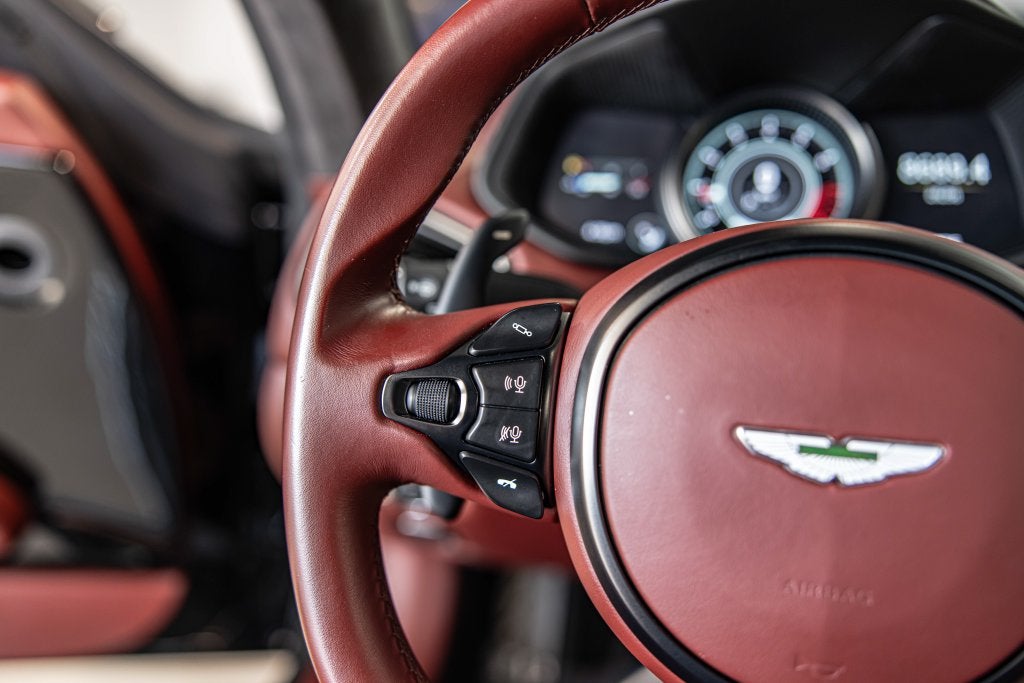2018 Aston Martin DB11 Base