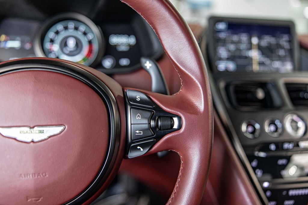 2018 Aston Martin DB11 Base