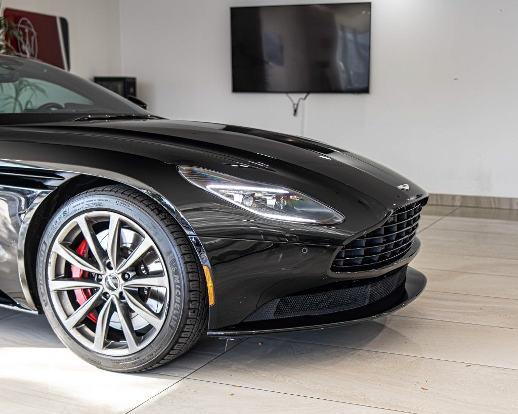 2018 Aston Martin DB11 Base
