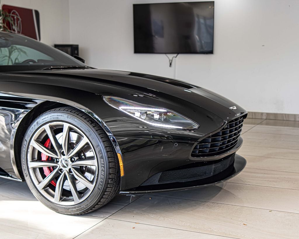 2018 Aston Martin DB11 Base