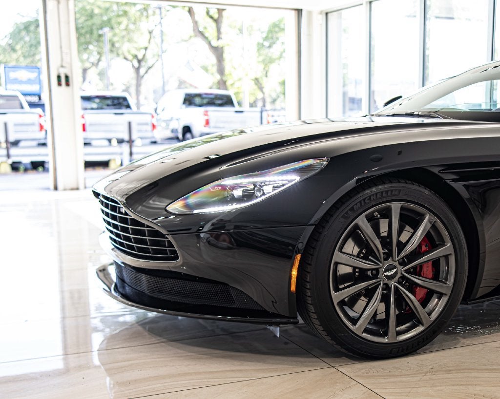 2018 Aston Martin DB11 Base