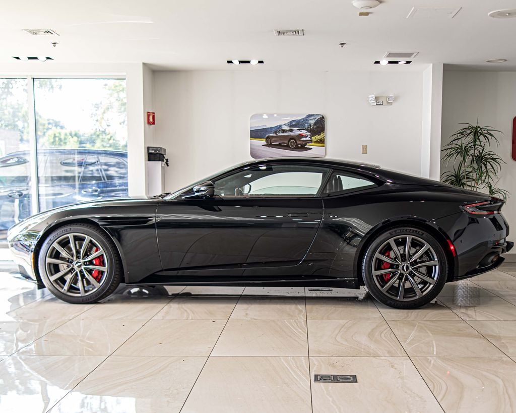 2018 Aston Martin DB11 Base