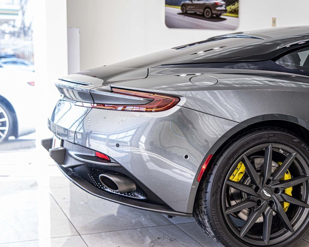 2020 Aston Martin DB11 Base