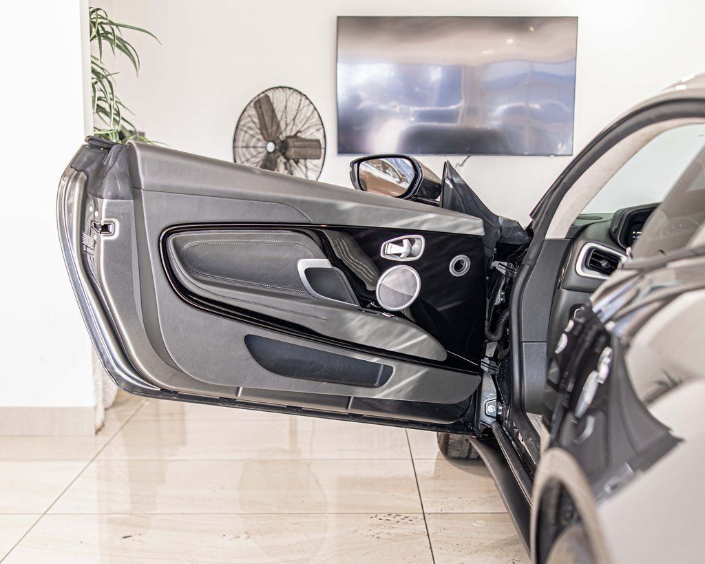 2020 Aston Martin DB11 Base