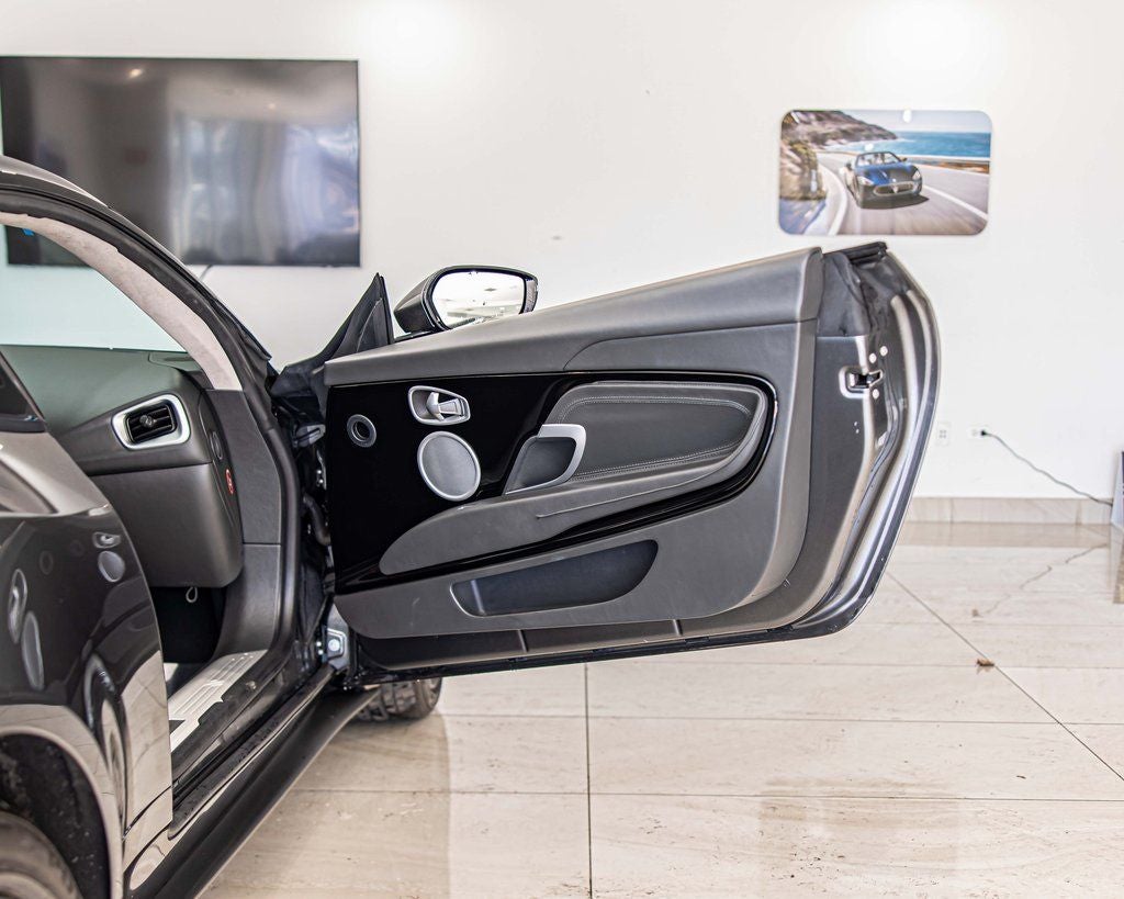 2020 Aston Martin DB11 Base