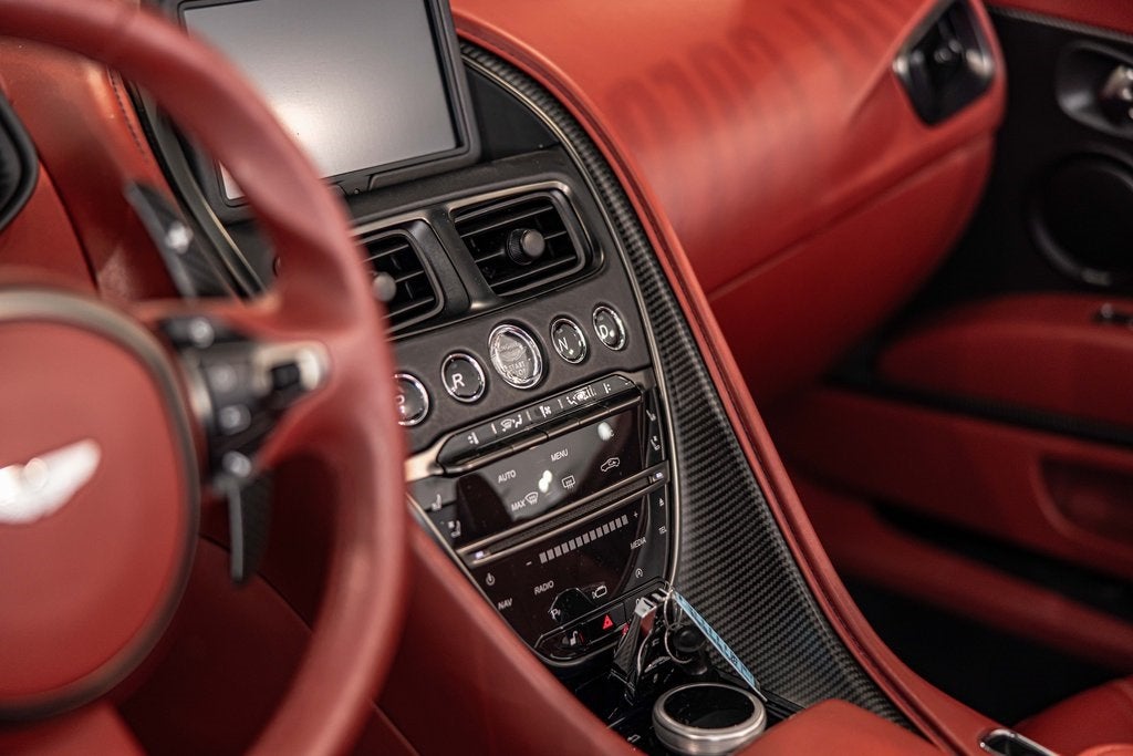 2022 Aston Martin DB11 Volante