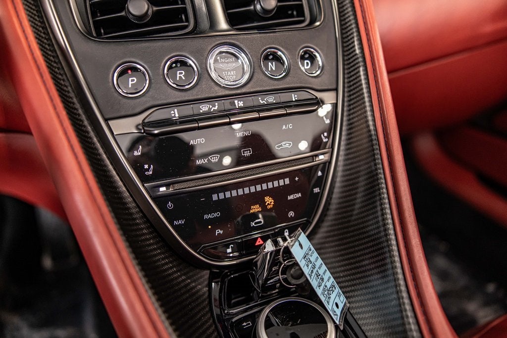 2022 Aston Martin DB11 Volante