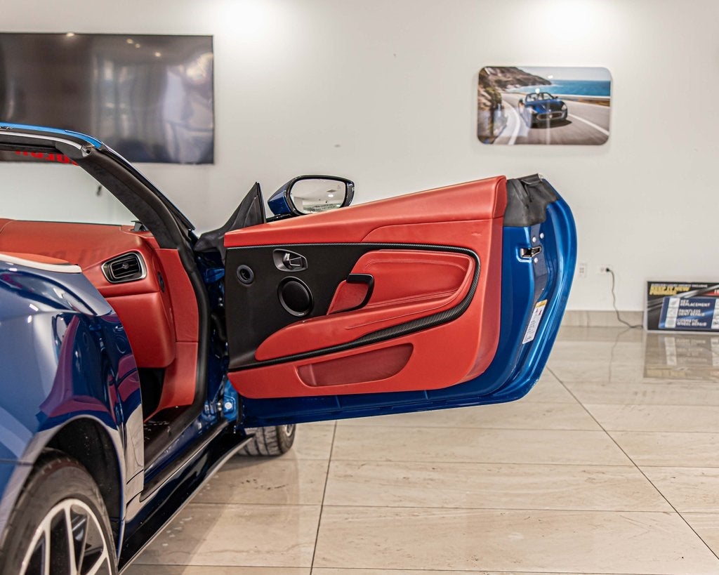 2022 Aston Martin DB11 Volante