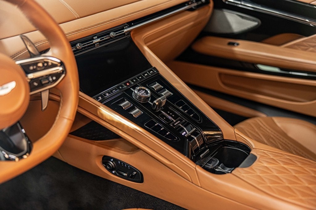 2025 Aston Martin DB12 Volante