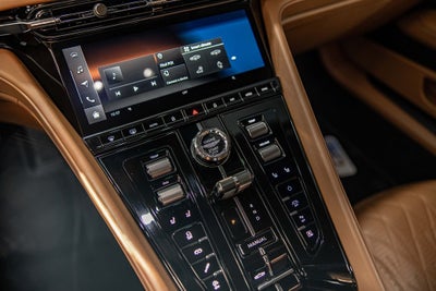 2025 Aston Martin DB12 Volante