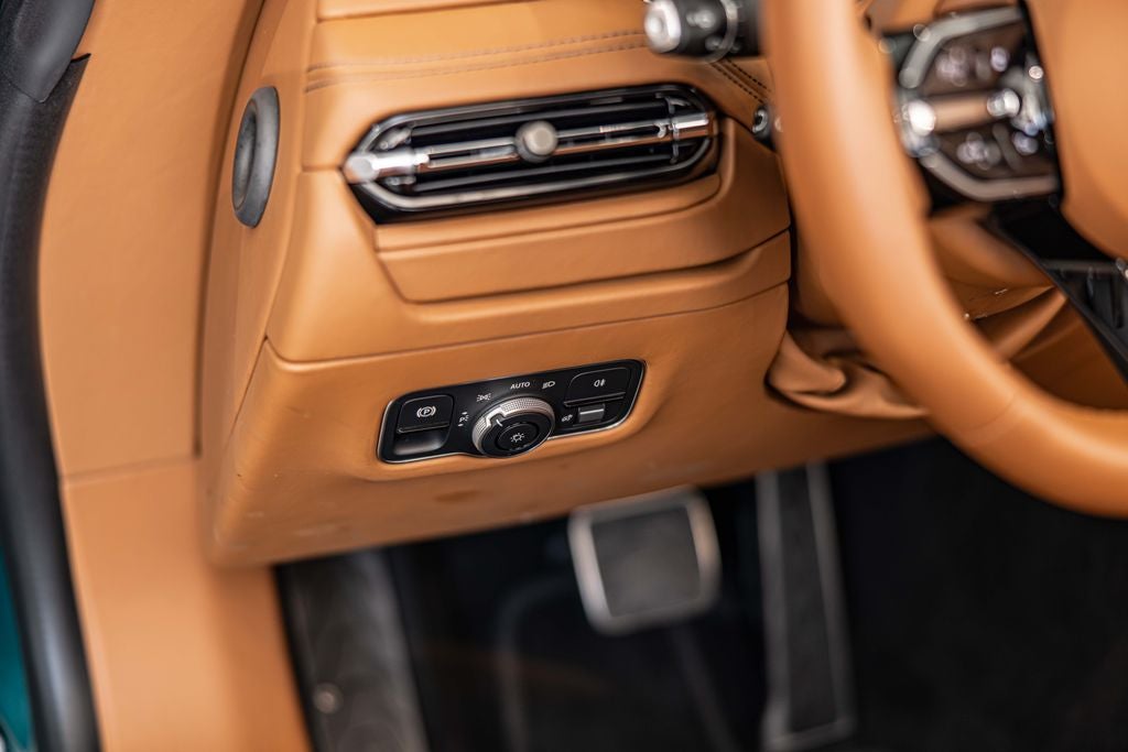 2025 Aston Martin DB12 Volante