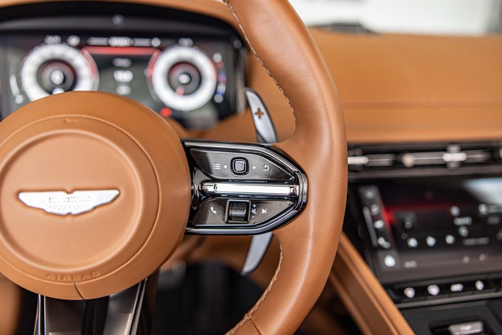 2025 Aston Martin DB12 Volante