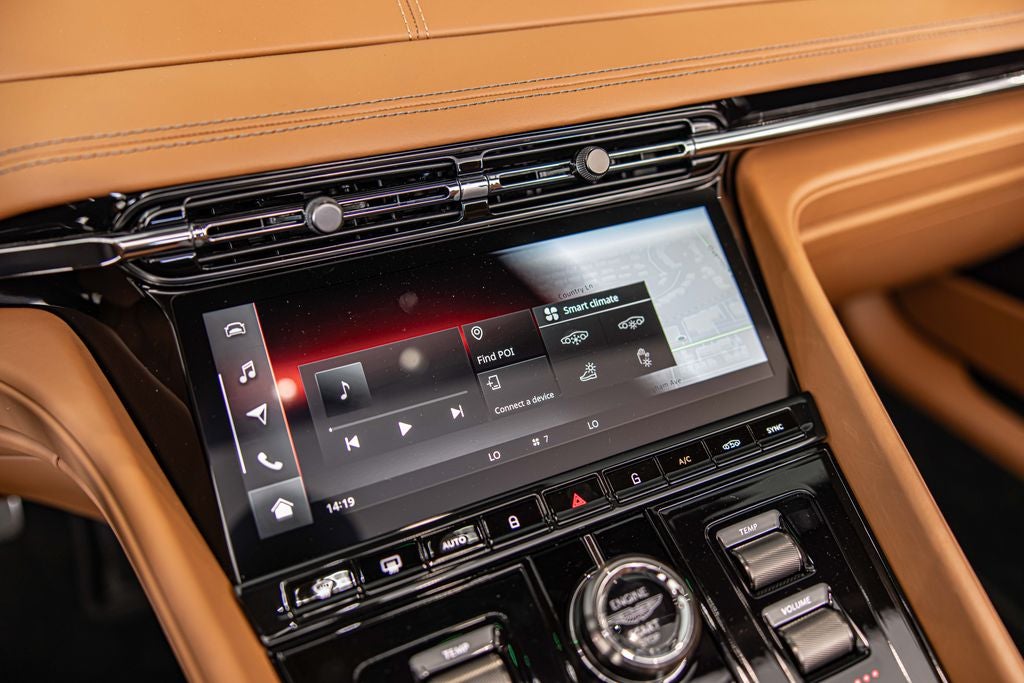 2025 Aston Martin DB12 Volante